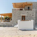 Naxos Beachwalk Plaka ヴィラ