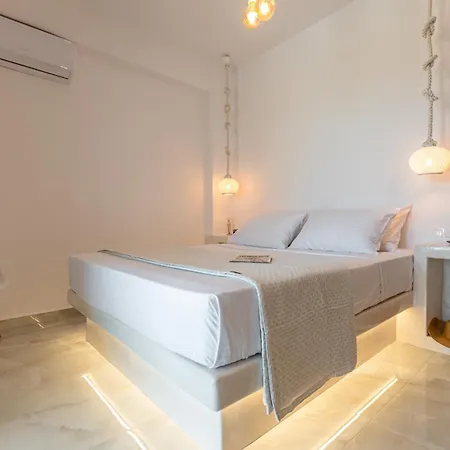 Вилла Naxos Beachwalk Plaka *