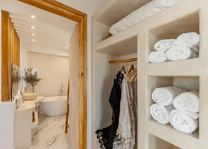 Naxos Beachwalk Plaka Villa